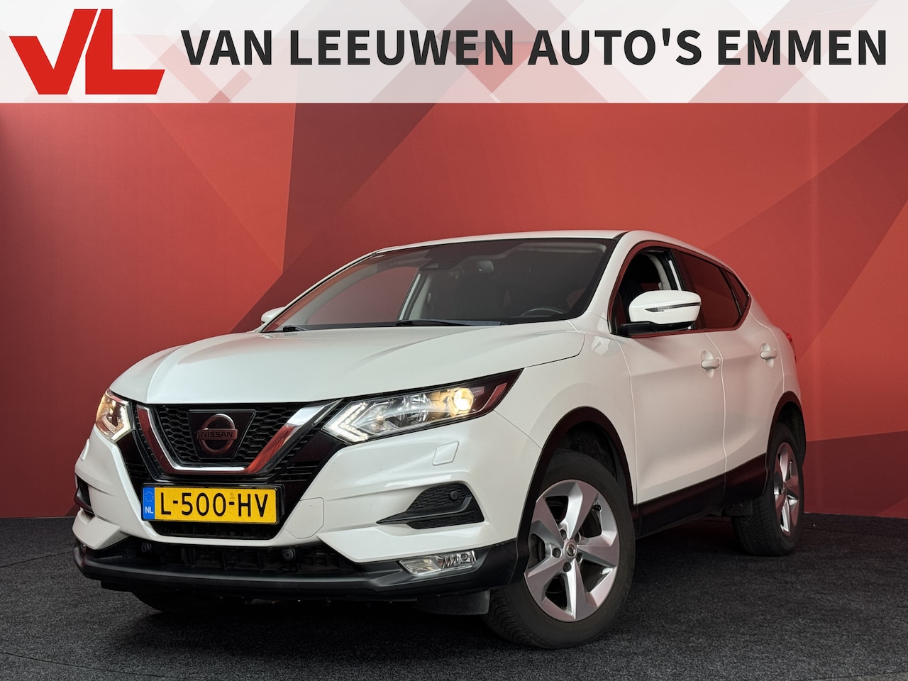 Nissan Qashqai - 1.6 N-Connecta | Trekhaak | Navi | Clima - AutoWereld.nl