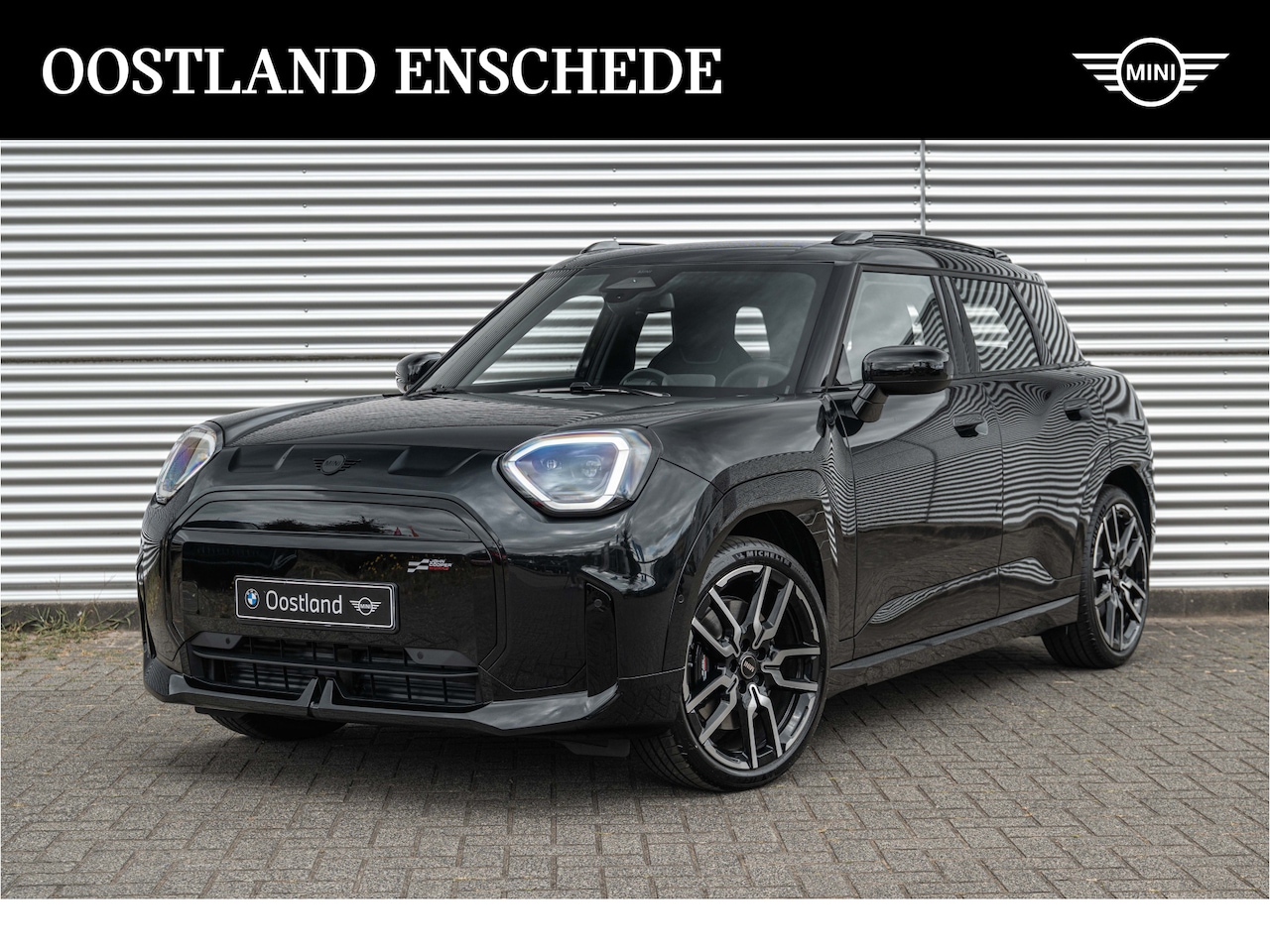 MINI Aceman - E / JCW / Pakket S / 19" John Cooper Works Lap Spoke 2-tone - AutoWereld.nl