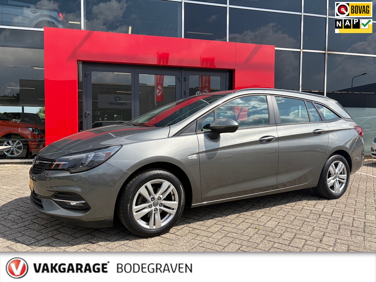 Opel Astra Sports Tourer - 1.2 Business Edition 1.2 Business Edition - AutoWereld.nl