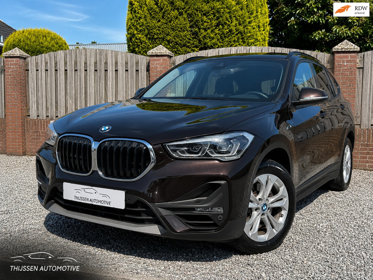 BMW X1 - XDrive25e Business Edition Plus VOL LEER STOELVERWARMING NACI CLIMA P CAMERA - AutoWereld.nl