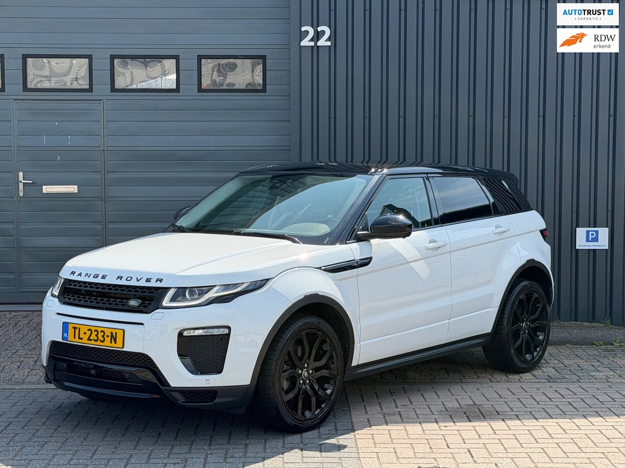 Land Rover Range Rover Evoque - 2.0 Si4 HSE Dynamic|Pano|360*|Keyless|Leder|Meridan|Trekhaak|Dealer Onderh - AutoWereld.nl