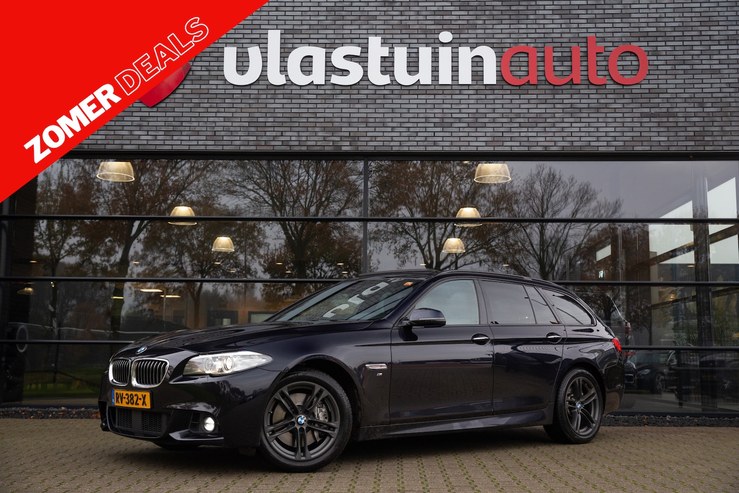 BMW 5-serie Touring - 530xd M Sport Edition High Executive , Panoramadak, Adap. cruise, Trekhaak, - AutoWereld.nl