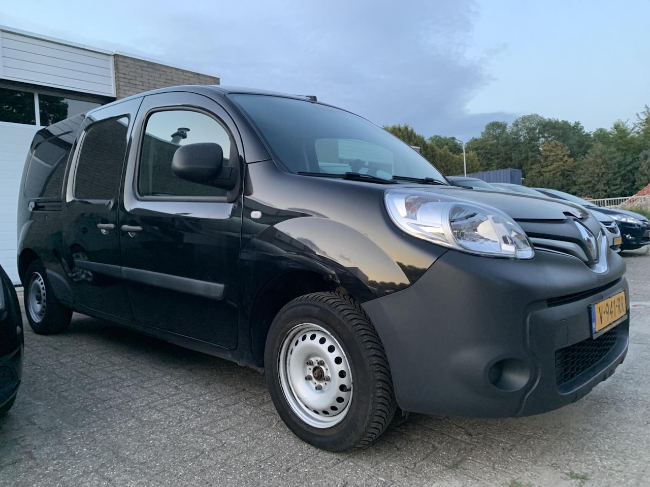 Renault Kangoo - bestel 1.5 dCi Luxe Maxi L2 1ste Eig Navi Airco Cruise Control EURO 6 NWE Koppelingset - AutoWereld.nl