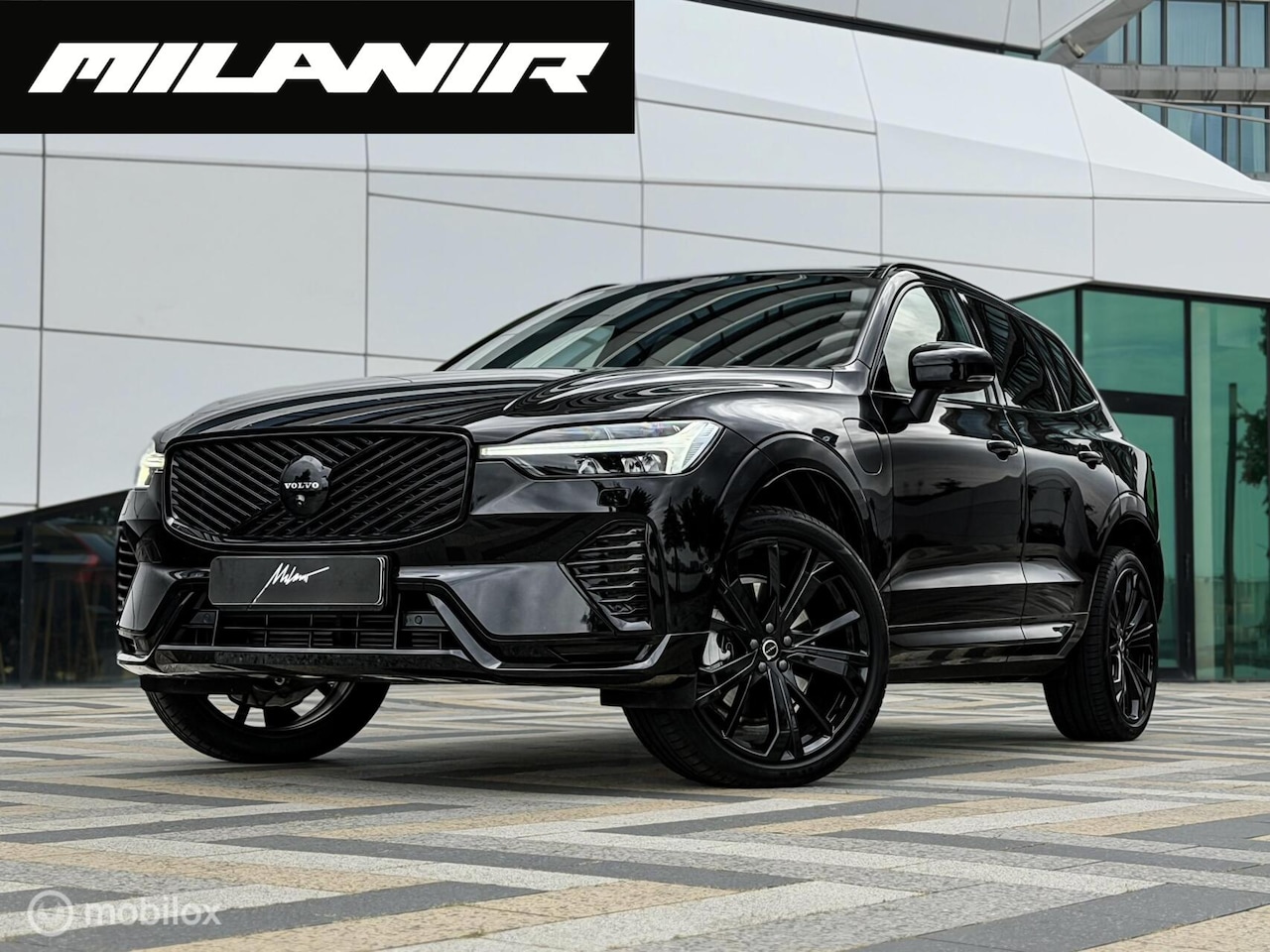 Volvo XC60 - 2.0 T8 Plug-in hybrid AWD Ultra Black Edition VOL - AutoWereld.nl