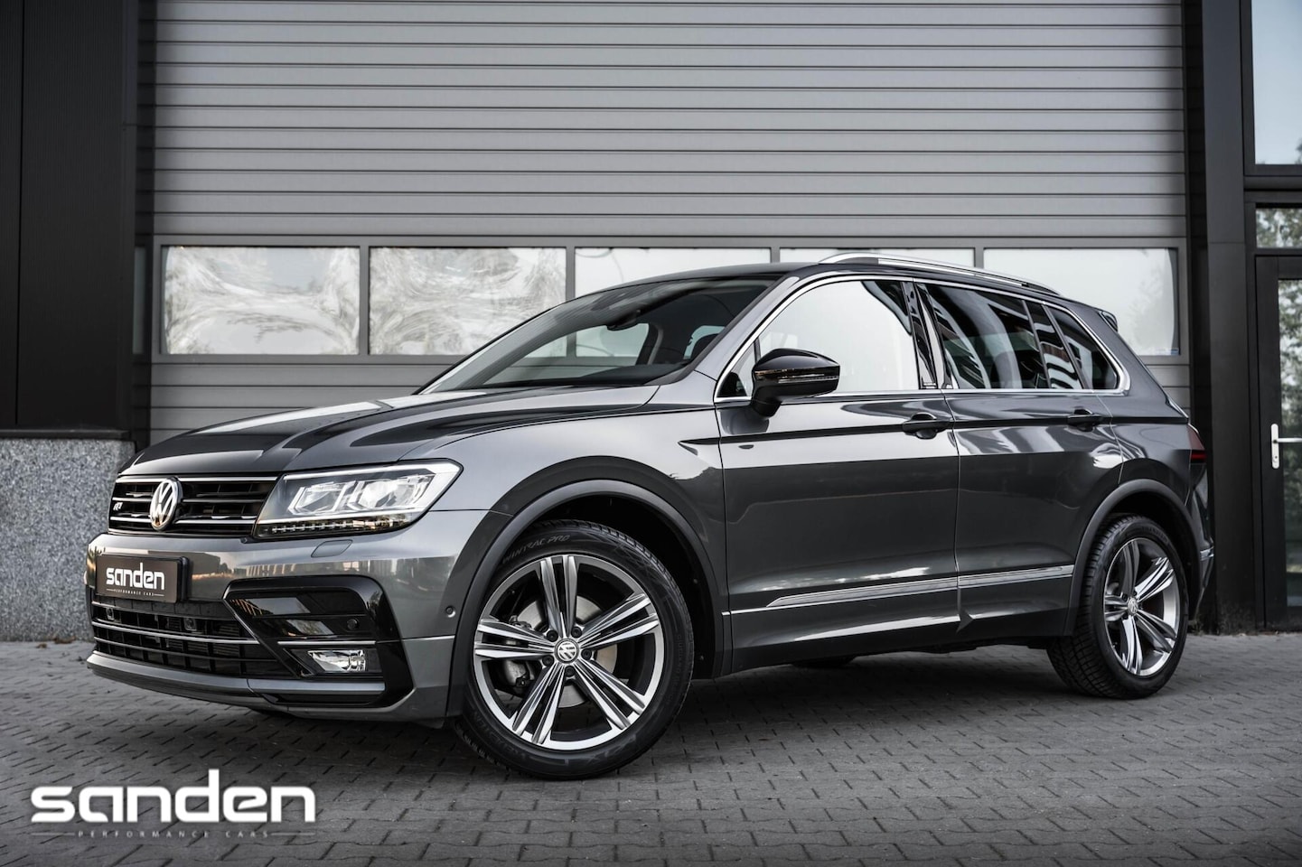 Volkswagen Tiguan - 1.5 TSI R Line|25dkm|ACC|Stoelver.|CarPlay - AutoWereld.nl