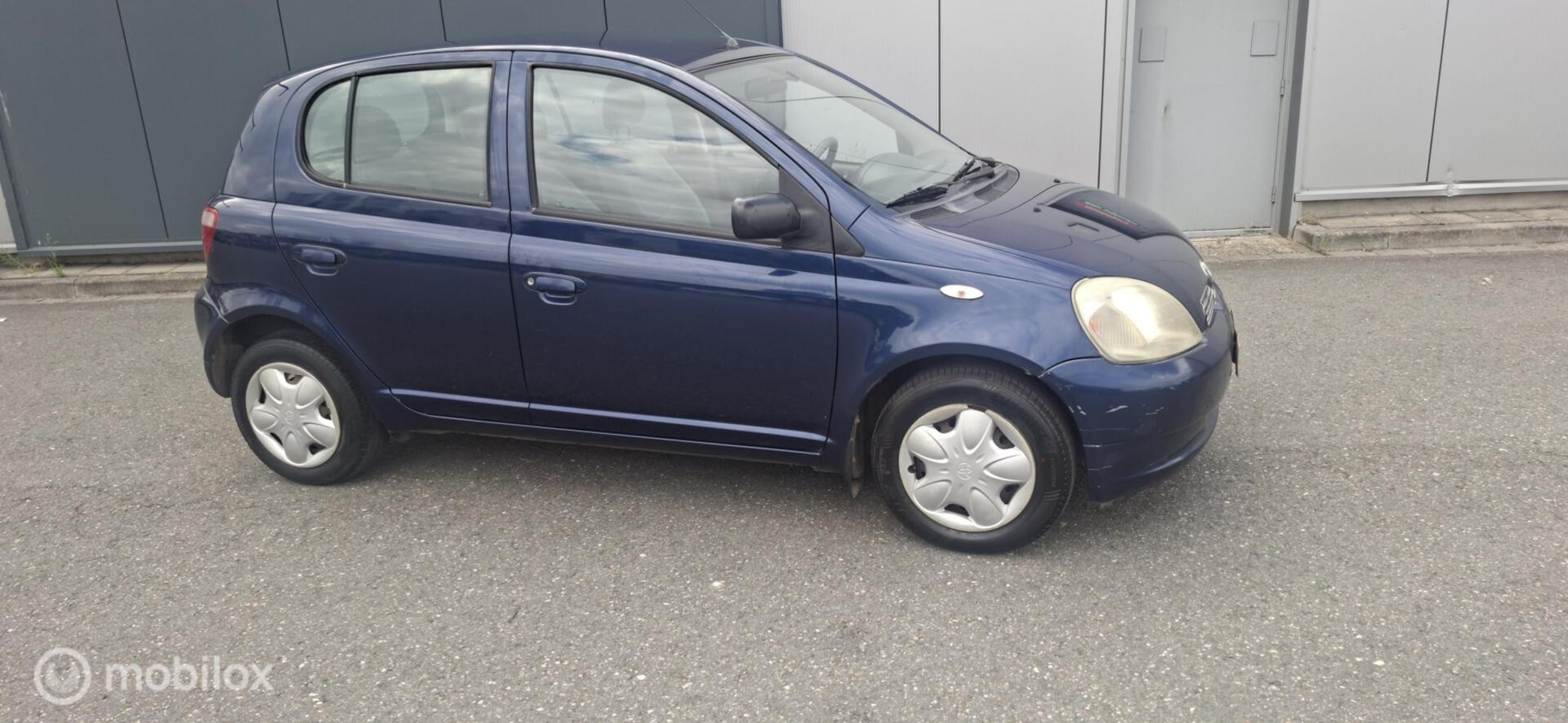 Toyota Yaris - 1.0-16V VVT-i Sol 1.0-16V VVT-i Sol - AutoWereld.nl