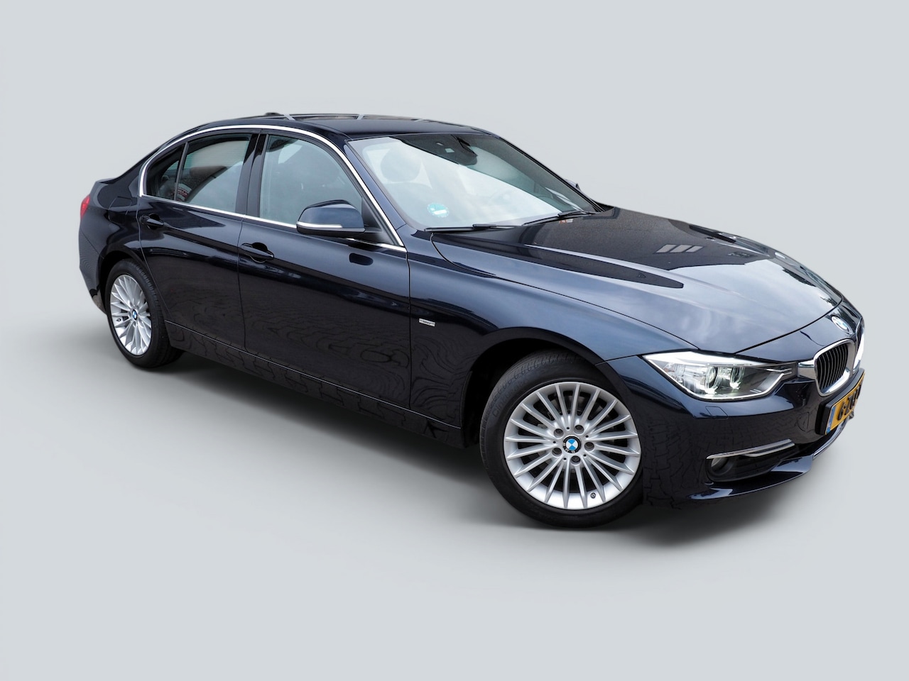 BMW 3-serie - 316I Executive CLIMA CRUISE NAVI STOELVERW.