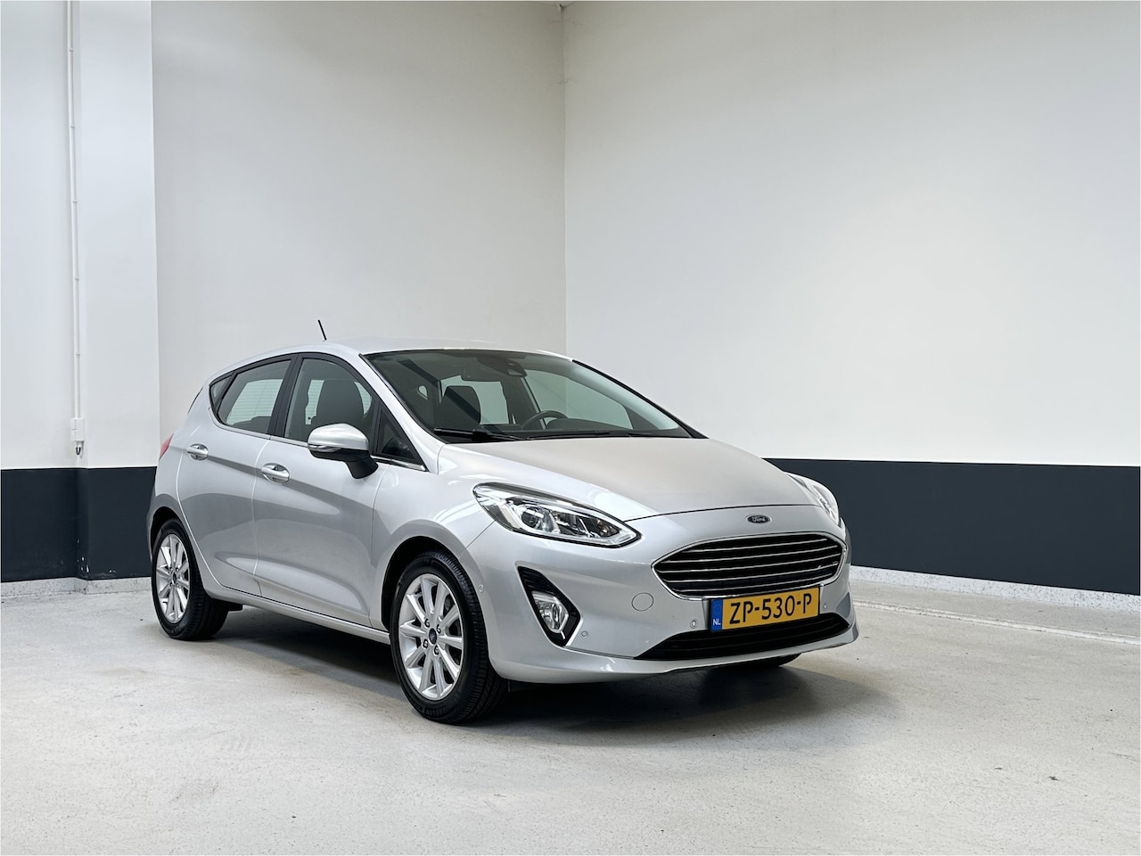 Ford Fiesta - 1.0 EcoBoost Titanium | Apple Carplay/ Android auto | Camera |NL | PDC V+A | LM velgen | - AutoWereld.nl