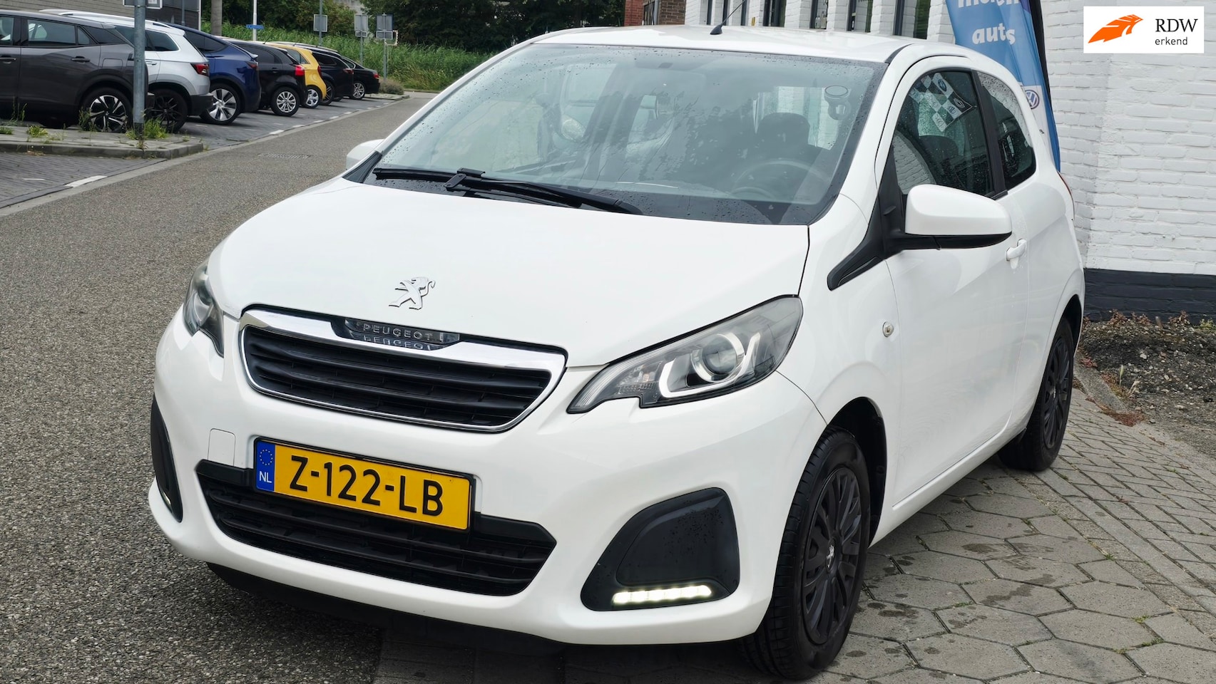 Peugeot 108 - 1.0 VTi Active*nette auto*rijd perfect*apk*elek ramen*goed onderhoud*inruil mog!!! - AutoWereld.nl