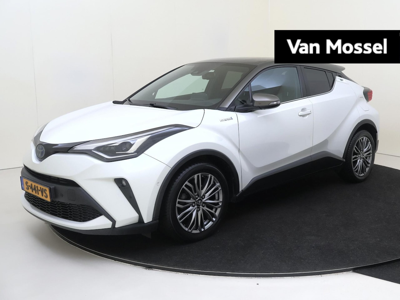 Toyota C-HR - 2.0 Hybrid Executive AUTOMAAT | airco automatisch | Apple Carplay/Android | bots herkennin - AutoWereld.nl