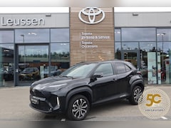 Toyota Yaris Cross - 1.5 HYBRID 115 DYNAMIC STOEL/STUURVERW CAMERA APPLE/ANDROID 17 '' LM-VELGEN LED KEYLESS AD