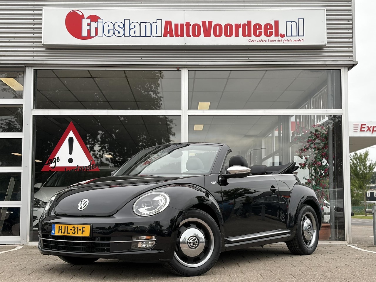 Volkswagen Beetle Cabriolet - '50s Edition Automaat / 69.000 KM! / Leder / Xenon / 2013 - AutoWereld.nl
