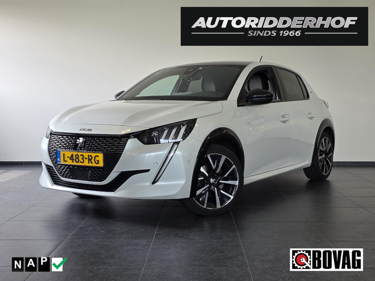 Peugeot 208 - 1.2 PureTech GT Pack | Trekhaak | Verwarmbare stoelen | Camera | - AutoWereld.nl