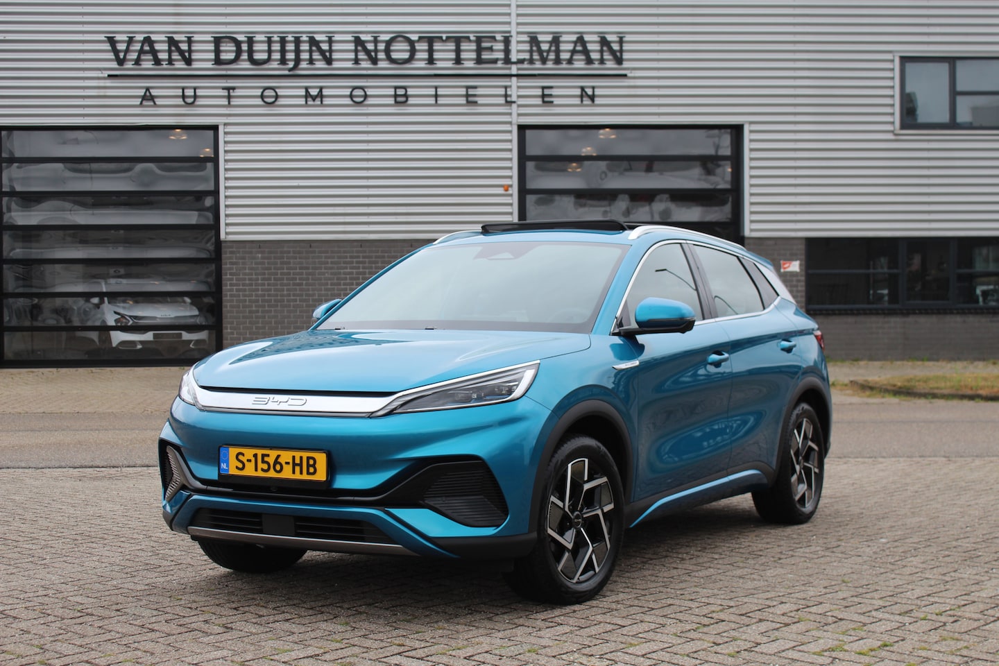 BYD Atto 3 - Comfort 60 kWh / Panoramadak / Keyless / N.A.P. - AutoWereld.nl