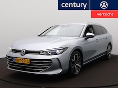 Volkswagen Passat Variant - 1.5 eHybrid Elegance Business | ACC | Camera | Zwenk. Trekhaak | Navi | Stoel/Stuurverwarm