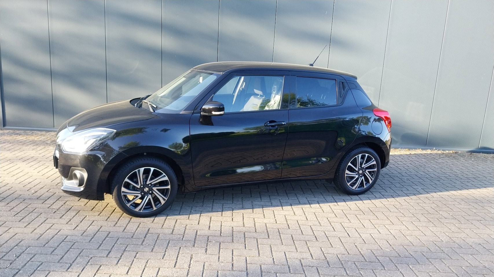 Suzuki Swift - 1.2 Style Smart Hybrid 1.2 Style Smart Hybrid - AutoWereld.nl