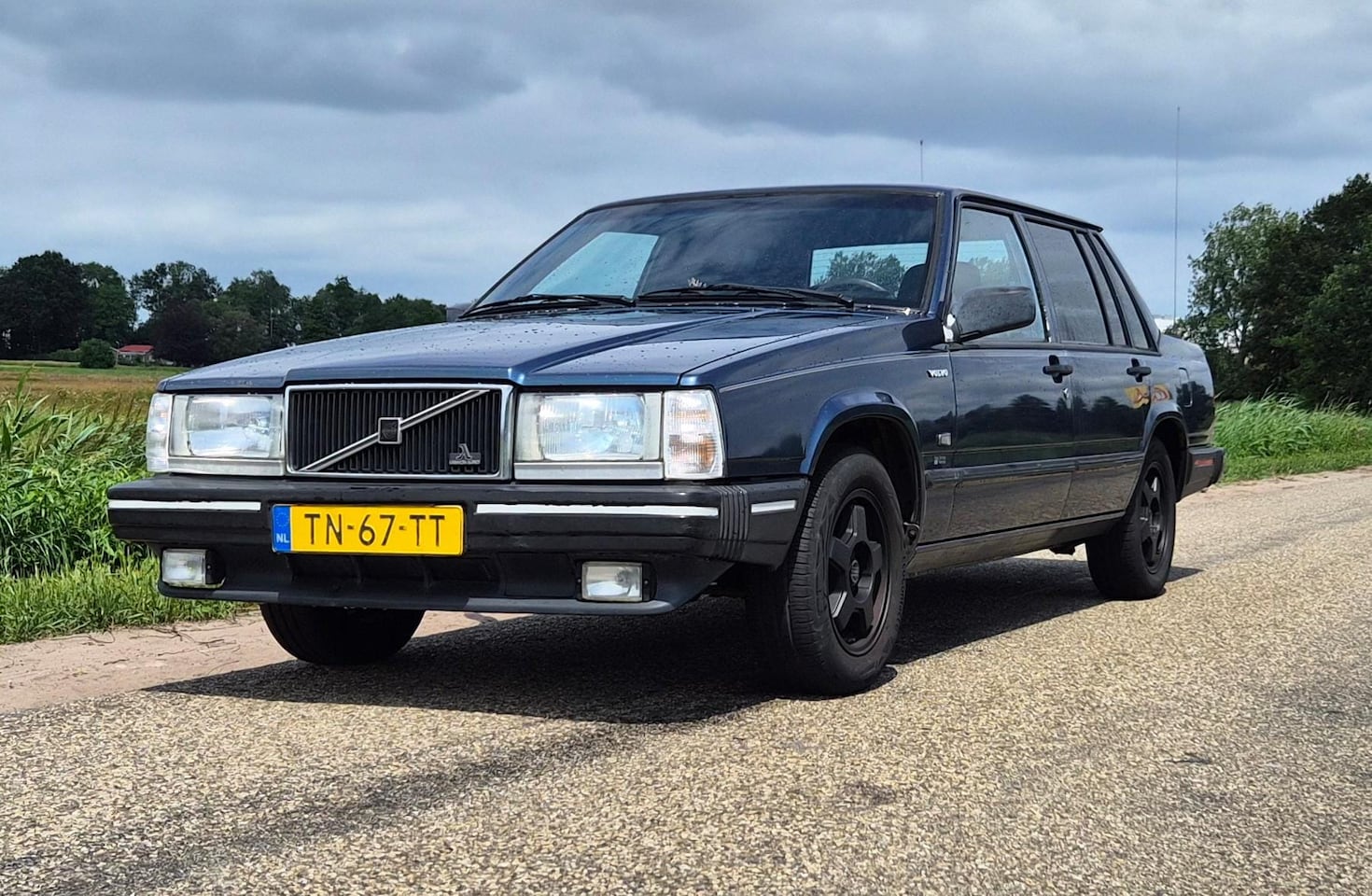 Volvo 740 - 2.3 GL Inj. Black Line - AutoWereld.nl