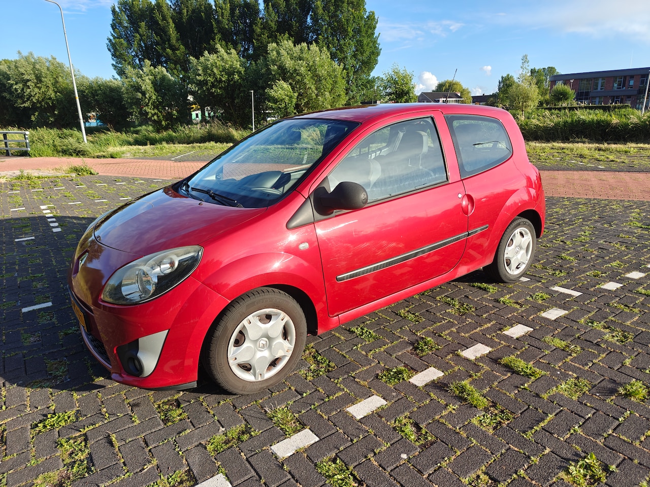 Renault Twingo - 1.2-16V Authentique - AutoWereld.nl