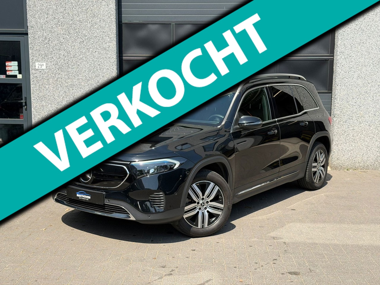 Mercedes-Benz EQB - 250+ Luxury Line 7p - AutoWereld.nl