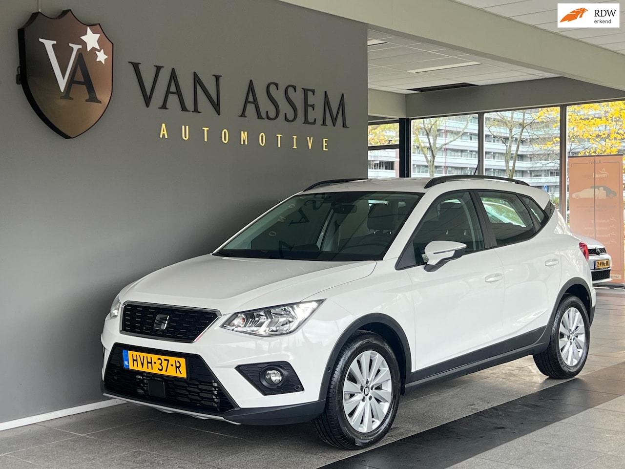 SEAT Arona - 1.0 TSI Style Business Intense Plus 1.0 TSI Style Business Intense Plus| PDC| CARPLAY - AutoWereld.nl