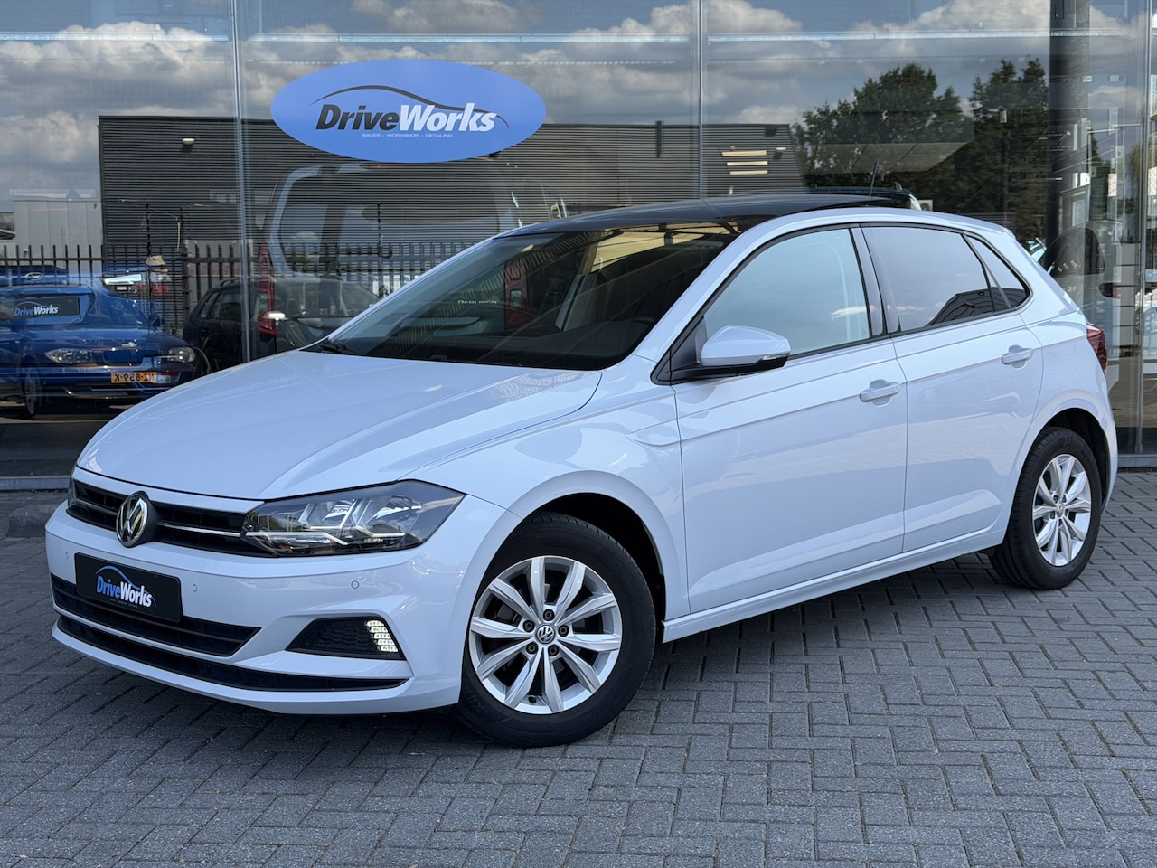 Volkswagen Polo - 1.0 TSI Comfortline | Panorama | Key-less | Carplay |  Interesse, Proefrit? Bel of app met - AutoWereld.nl