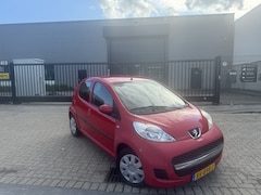 Peugeot 107 - 1.0-NW APK 5Deur Weinig KM 2010