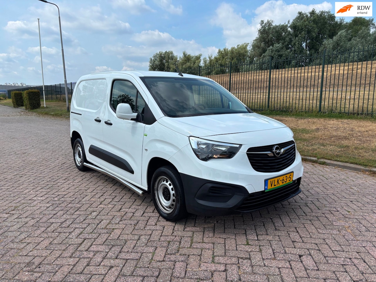 Opel Combo - 1.5D L1H1 Edition 1.5D L1H1 Edition - AutoWereld.nl