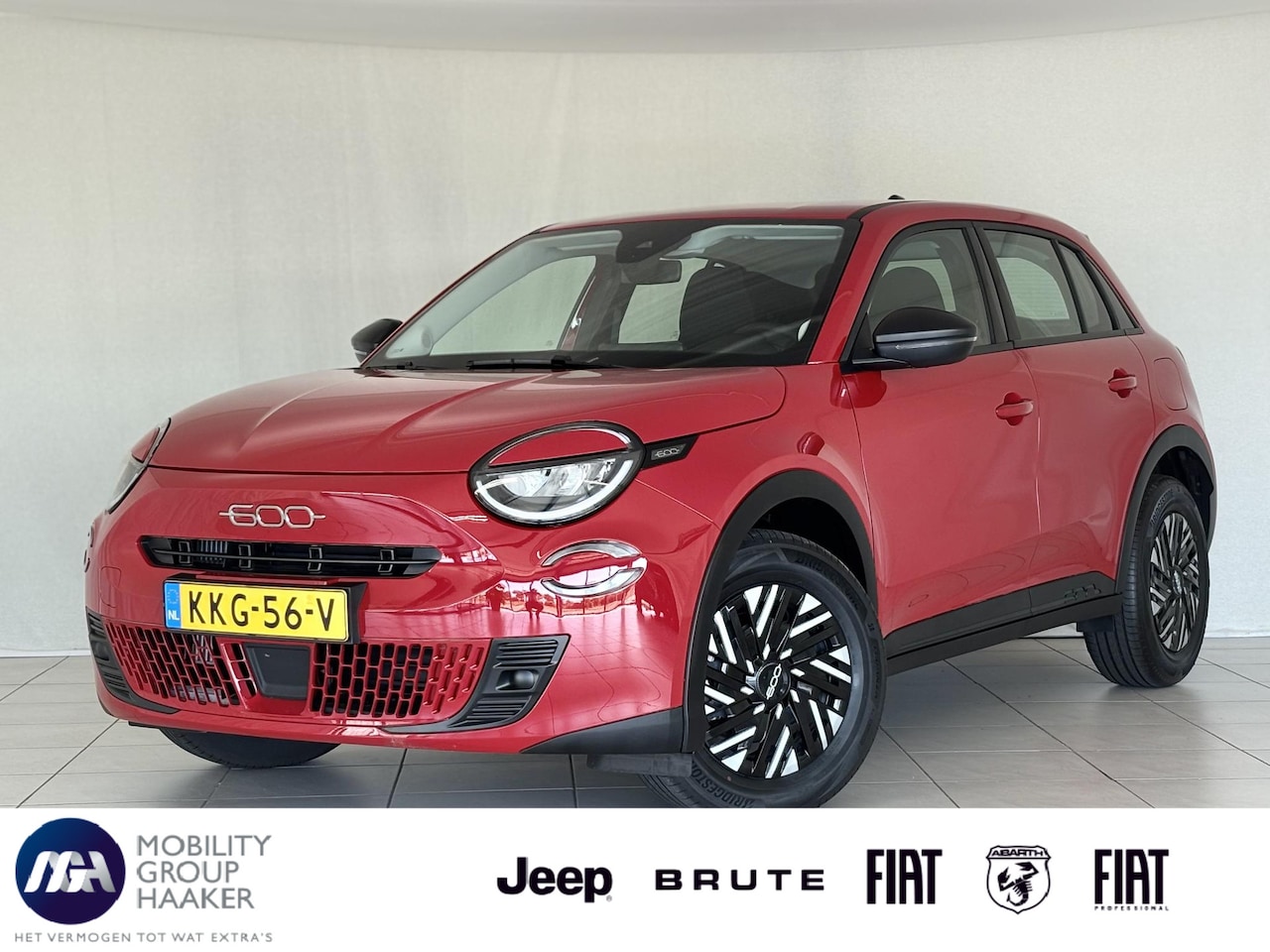 Fiat 600 - 1.2 Hybrid Urban | Apple-Android | Parkeersensor achter | Cruise control - AutoWereld.nl