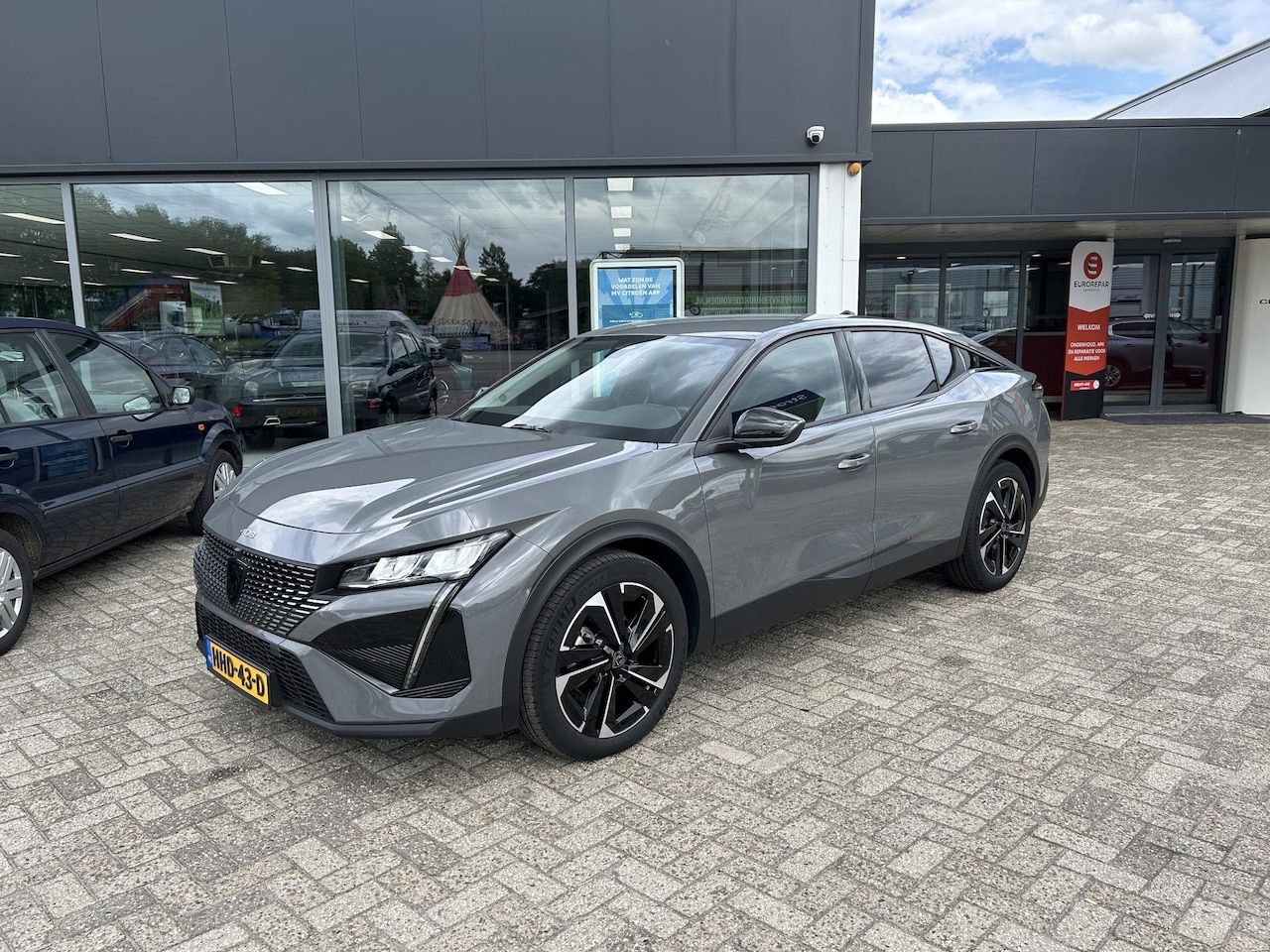 Peugeot 408 - 1.2 Hybrid 145 e-DCS6 Allure 1.2 Hybrid 145 e-DCS6 Allure - AutoWereld.nl