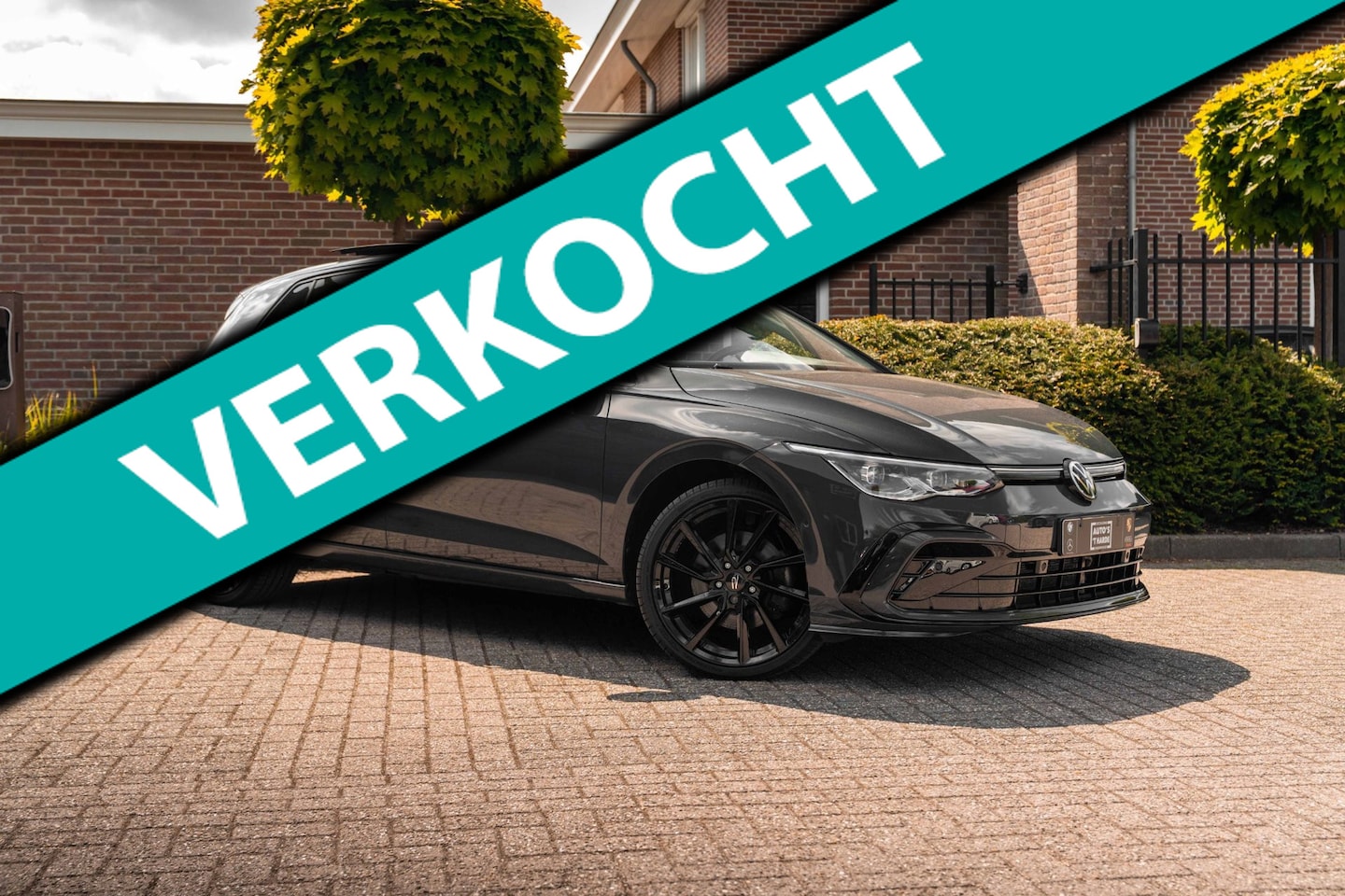 Volkswagen Golf - 1.4 eHybrid 204 PK 1e Eig R-Line Pano Massage Adaptive 19'' - AutoWereld.nl