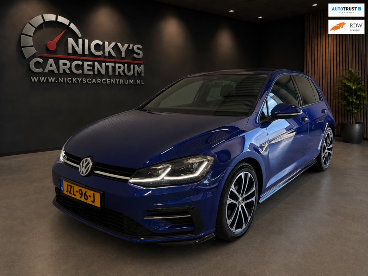 Volkswagen Golf - 1.0 TSI Highline Business 3x R line - AutoWereld.nl