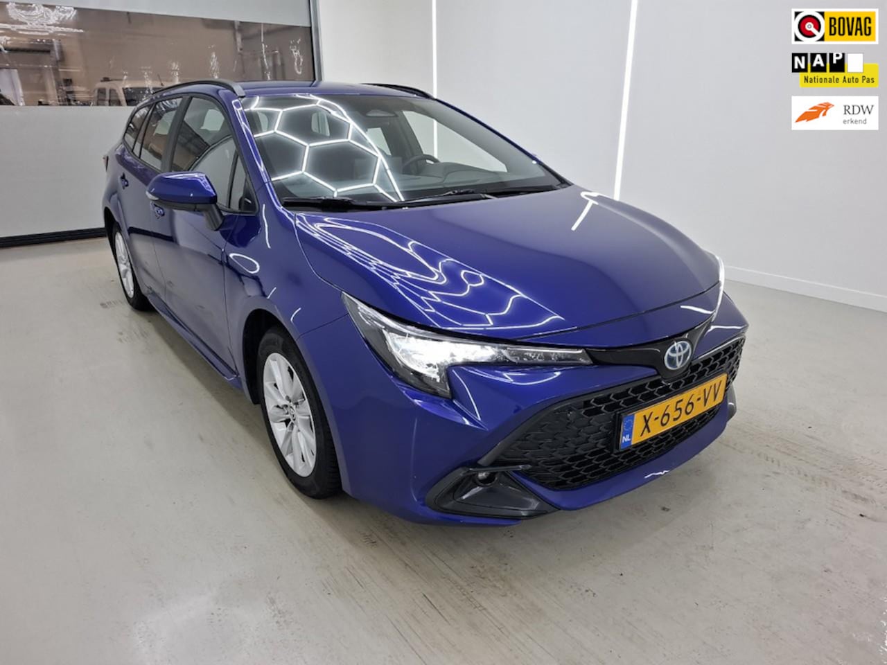 Toyota Corolla Touring Sports - Hybrid 140 Active+Led+Apple-Navigatie+camera+Vitrual+cruise = NIEUW TYPE !! - AutoWereld.nl