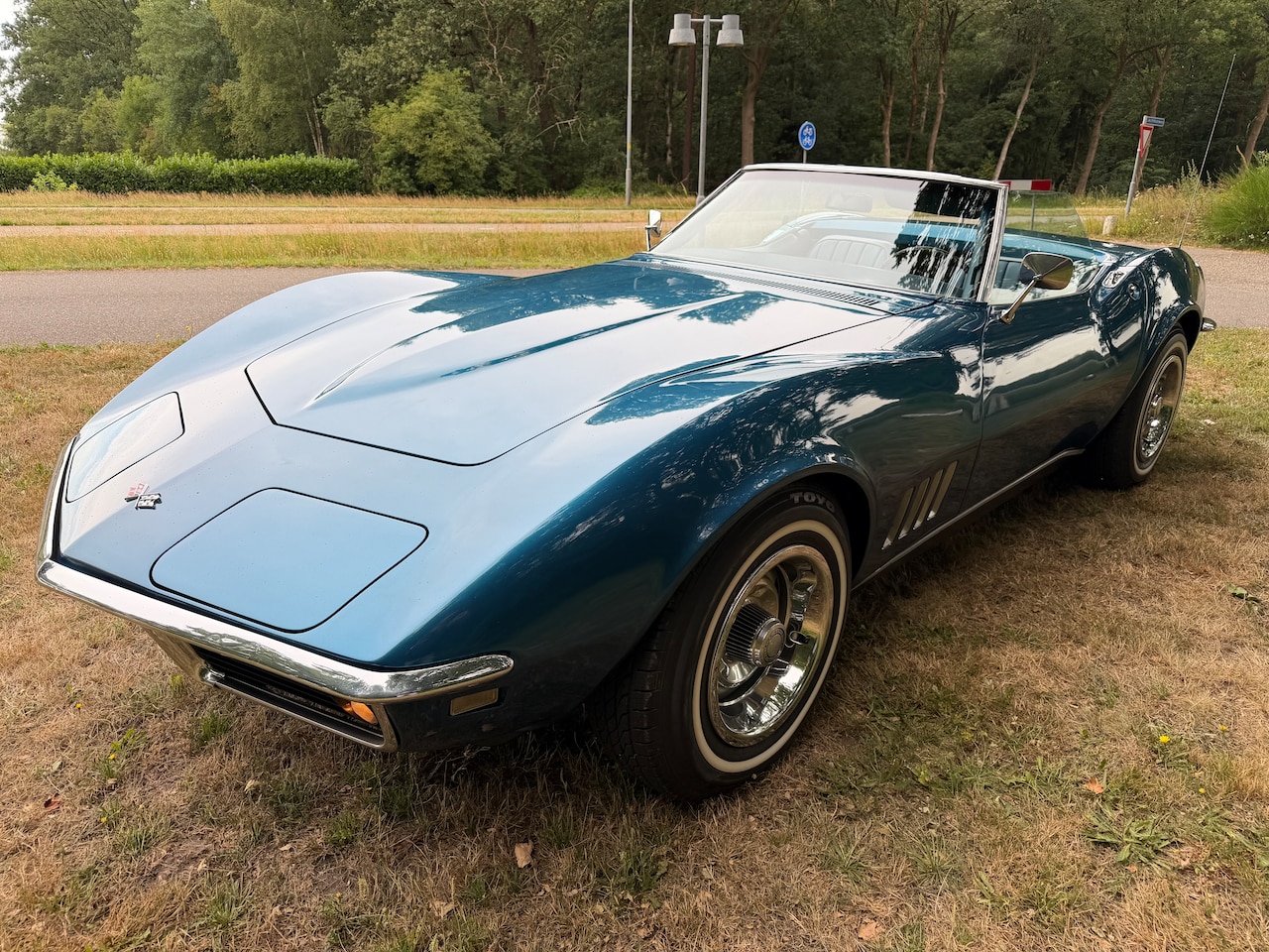 Chevrolet Corvette - 327 350HP - AutoWereld.nl