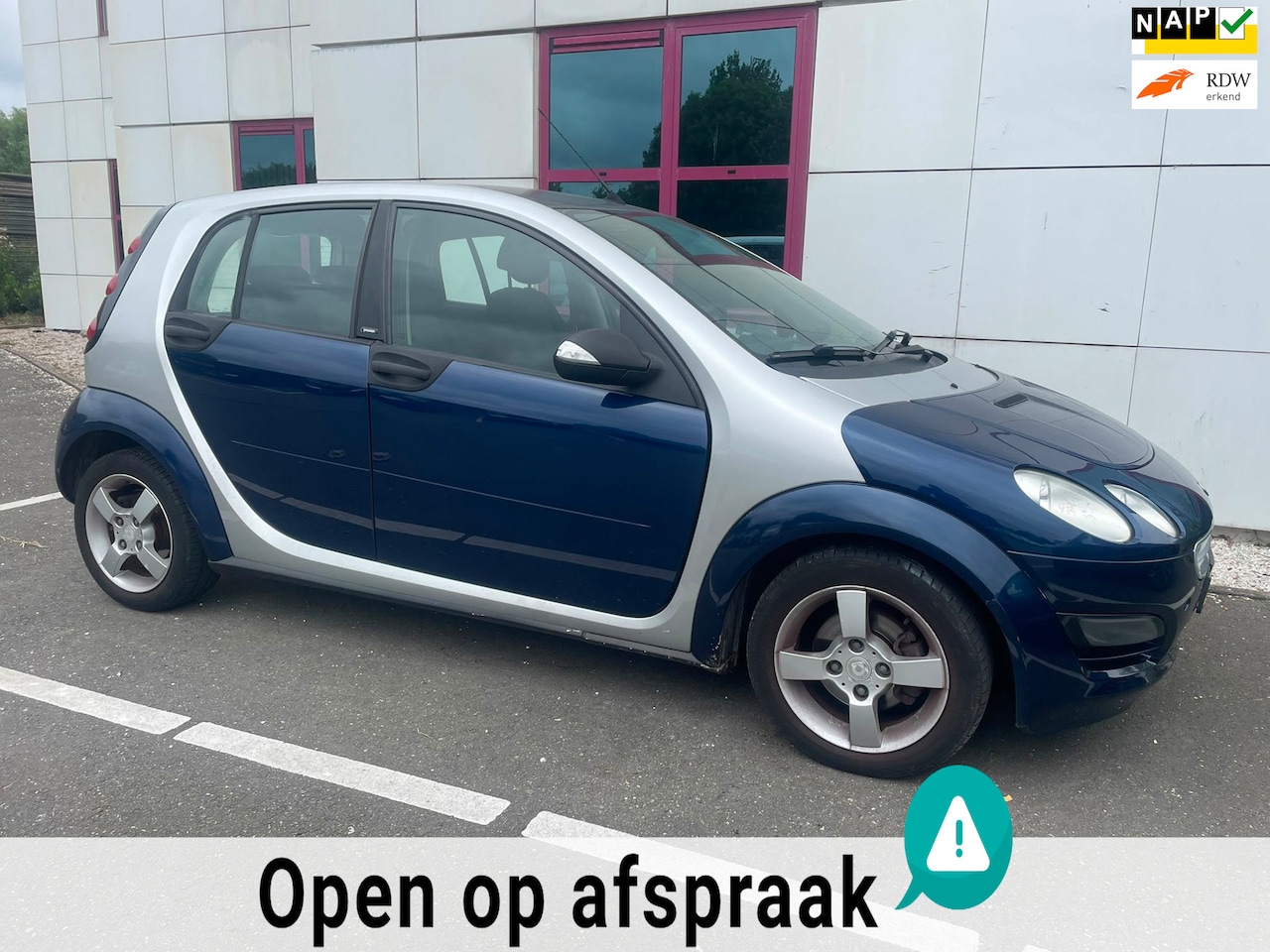 Smart Forfour - 1.3 passion 5drs PANORAMADAK AIRCO LMV NAP - AutoWereld.nl