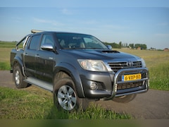 Toyota HiLux - 3.0 D-4D SR DC
