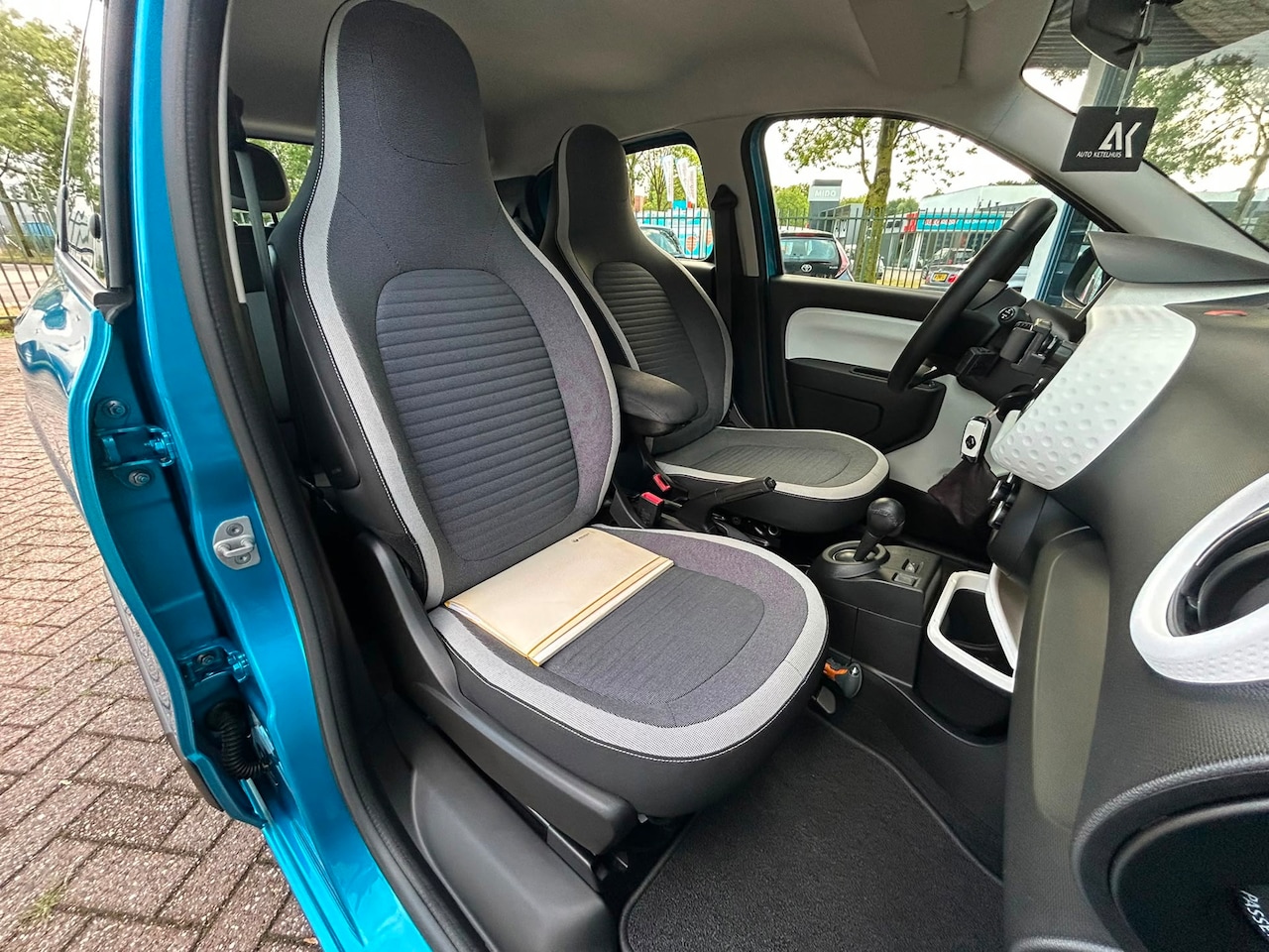 Renault Twingo - 0.9 TCe Expression|Automaat|PDC|1ste eig|Org NL|Dealer onderhouden!