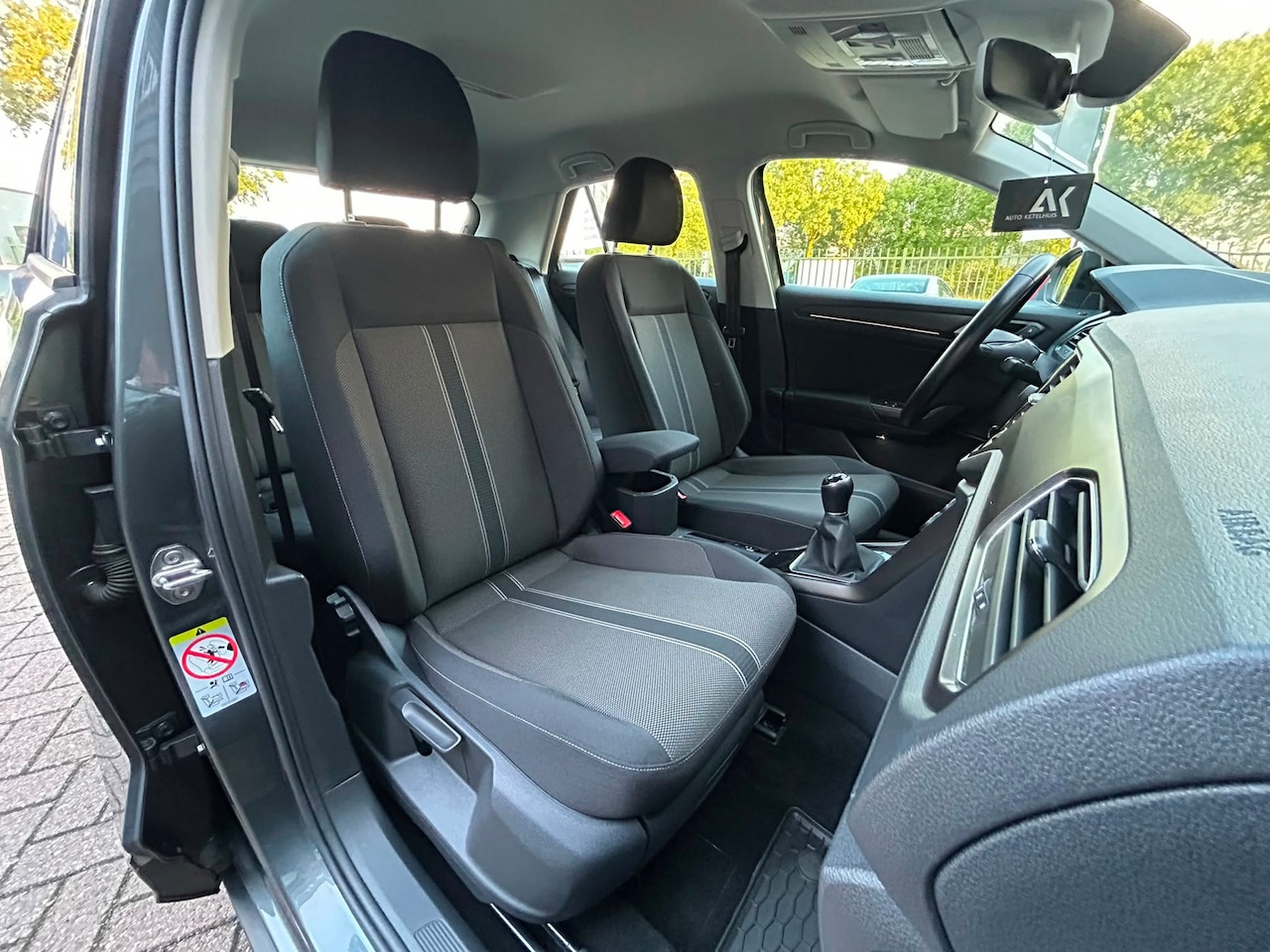 Volkswagen T-Roc - 1.0 TSI Sport|ACC|Camera|Carplay|Trekhaak|Elek Klep