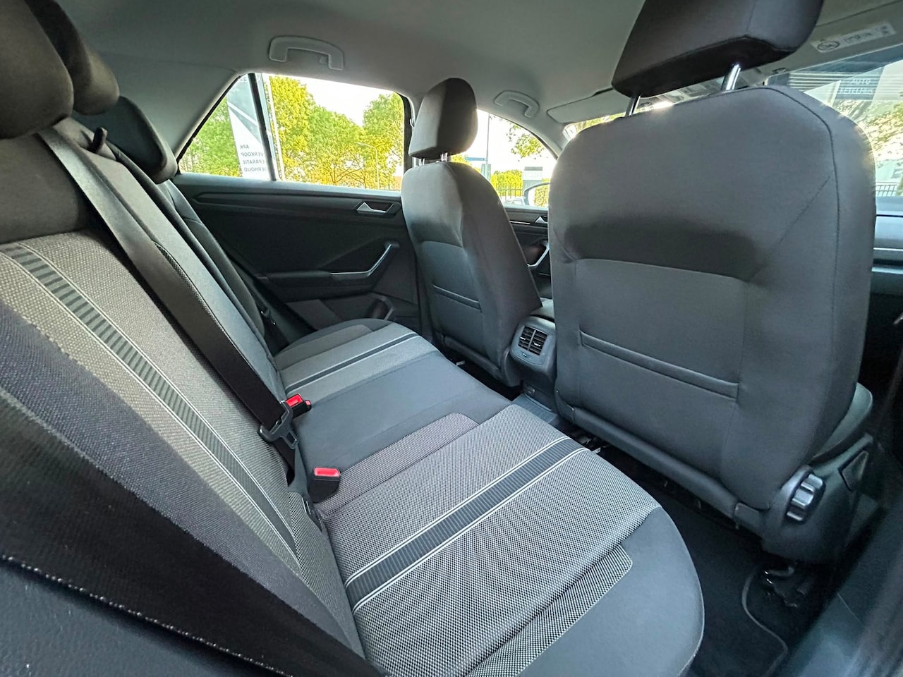 Volkswagen T-Roc - 1.0 TSI Sport|ACC|Camera|Carplay|Trekhaak|Elek Klep