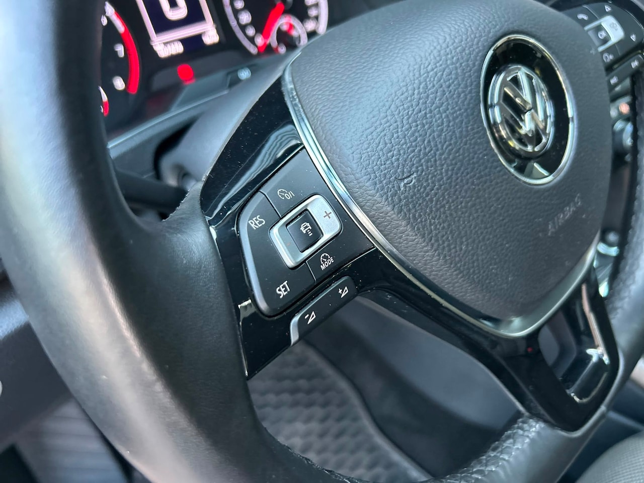 Volkswagen T-Roc - 1.0 TSI Sport|ACC|Camera|Carplay|Trekhaak|Elek Klep