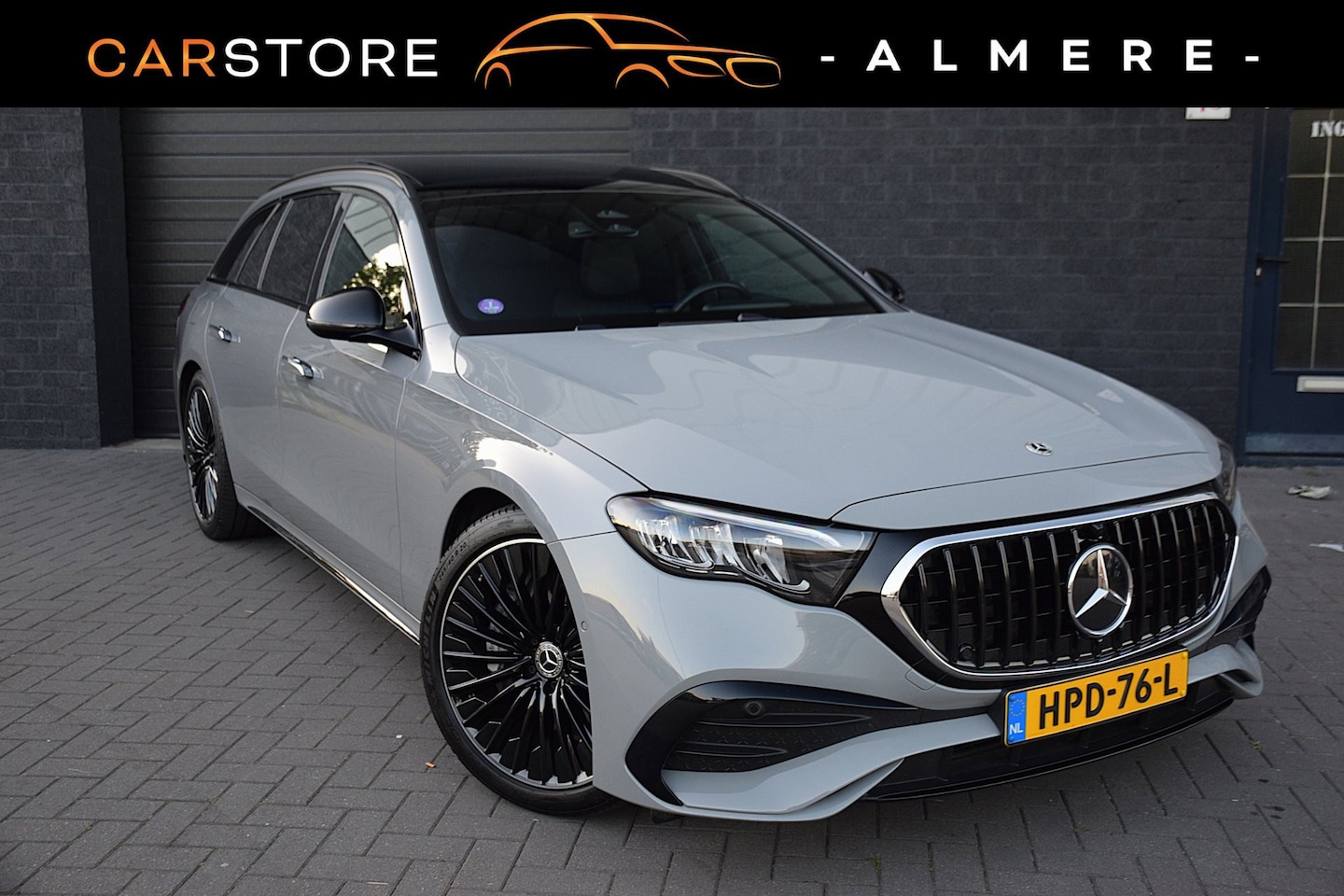 Mercedes-Benz E-klasse Estate - 300 e Exclusive Line*AMG Pakket*PANO*Trekhaak*Dubbel scherm*35Dkm - AutoWereld.nl