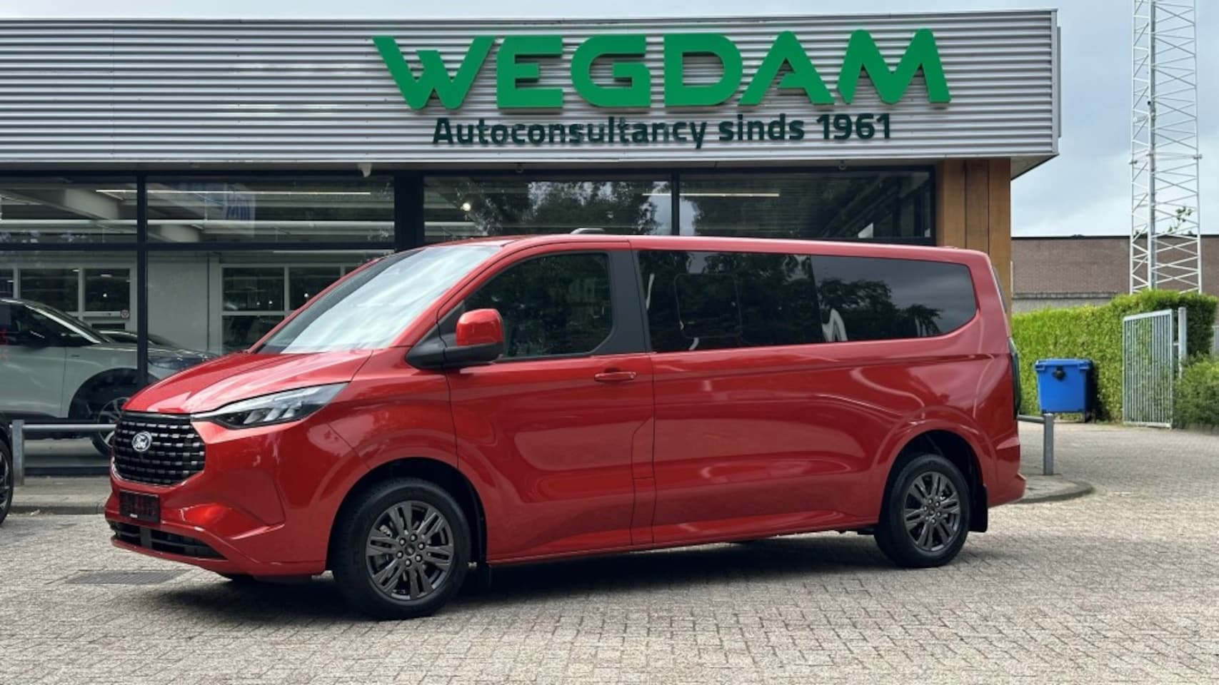 Ford Model T - 340 2.5 PHEV L2H1 TITANIUM/Trekhaak/9p/Leder - AutoWereld.nl