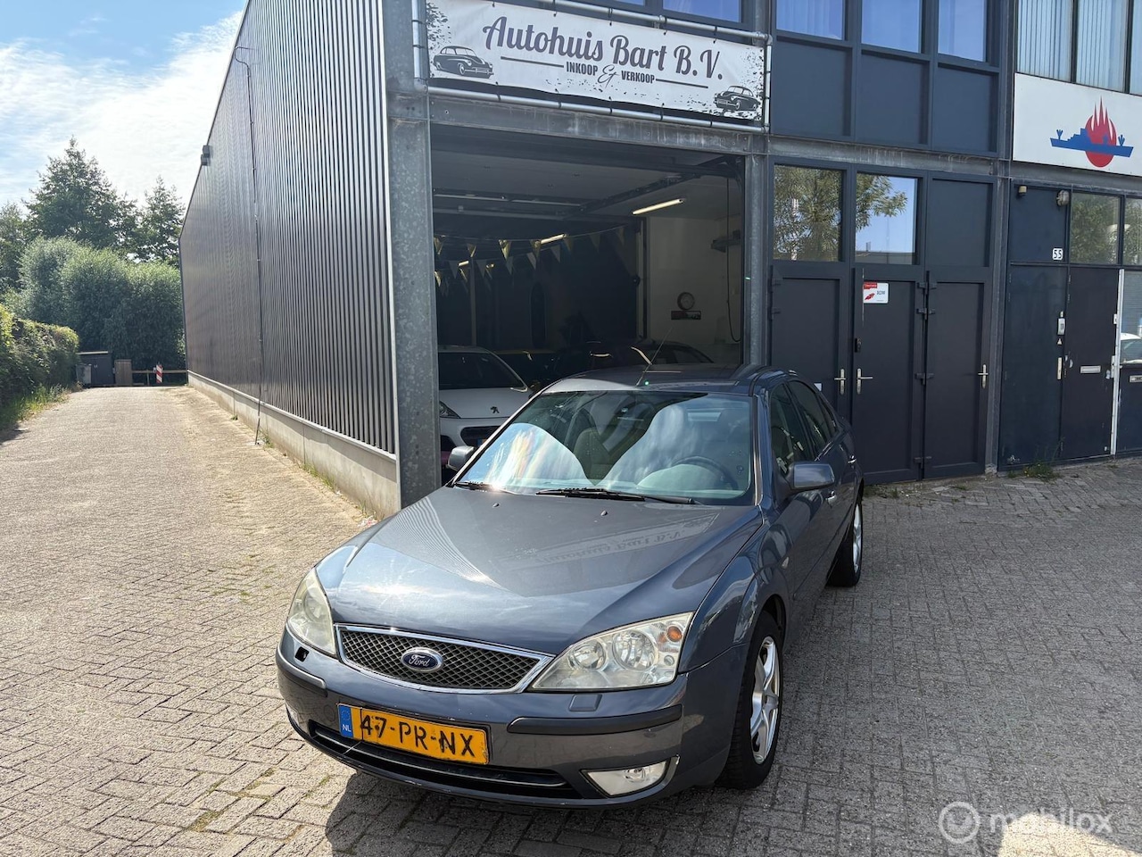 Ford Mondeo - 2.0-16V Futura 2.0-16V Futura - AutoWereld.nl