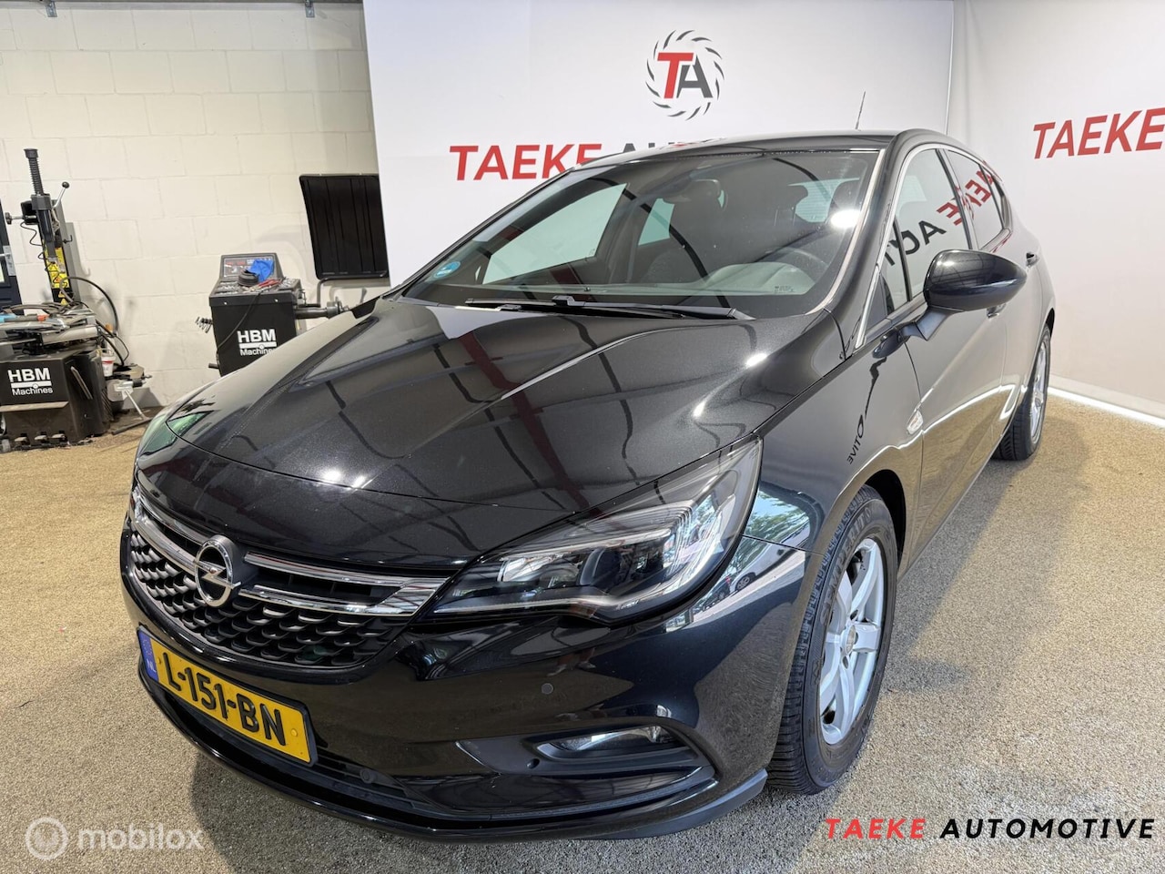 Opel Astra - 1.4 Business+ CLIMA/CRUISE/PDC/STOELSTUURVERWARM - AutoWereld.nl