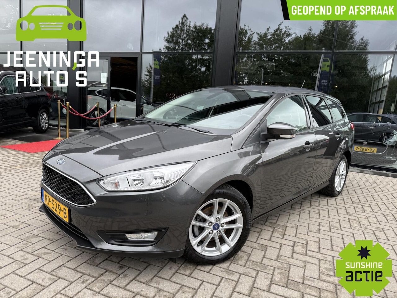 Ford Focus Wagon - 1.0 Titanium|Clima|Navi|Trekhaak|NAP - AutoWereld.nl