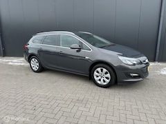 Opel Astra Sports Tourer - 1.4 Turbo Business +