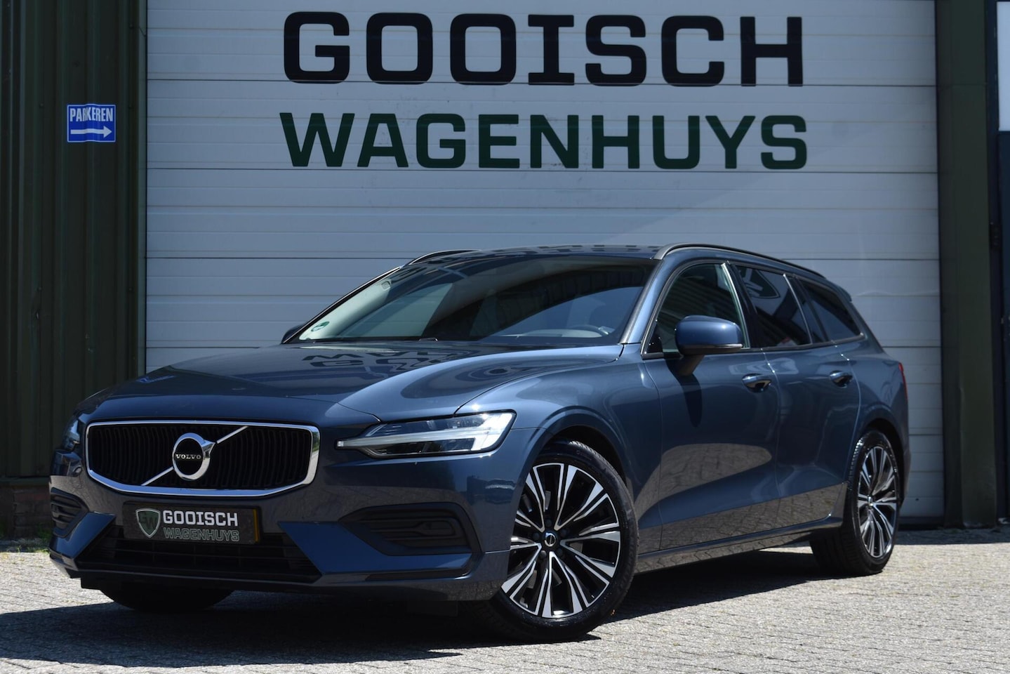 Volvo V60 - 2.0 T4 | Leder | Carplay | Trekhaak | Climate Control | - AutoWereld.nl