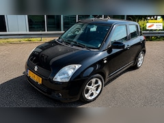 Suzuki Swift - 1.5 Exclusive 5-deurs Airco LM-Velgen Zwart Key-less start Elec pakket APK NAP