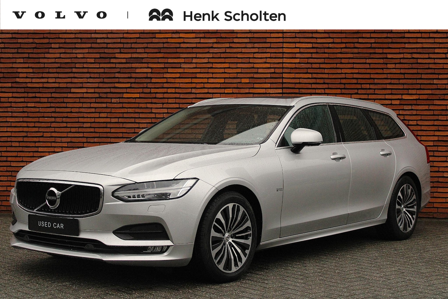 Volvo V90 - T4 Automaat Momentum | Panoramadak | Parkeerverwarming | Lederen Bekleding | Navigatie | V - AutoWereld.nl