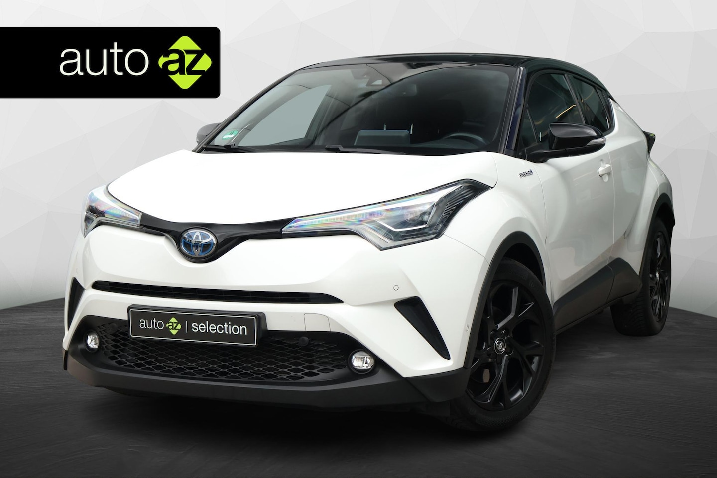 Toyota C-HR - 1.8 Hybrid Executive Ultimate / Adaptive cruise / DAB / Stoel en stuurwielverwarming / Key - AutoWereld.nl