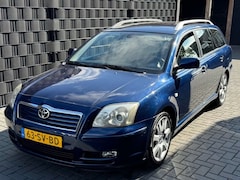 Toyota Avensis Wagon - 2.0 VVTi Linea Luna| CLIMA| CRUISE| TREKHAAK| NAP